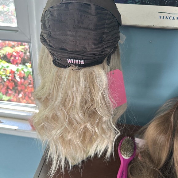 Chelsey Smith Cosmetics Addie - Picture 13 of 13